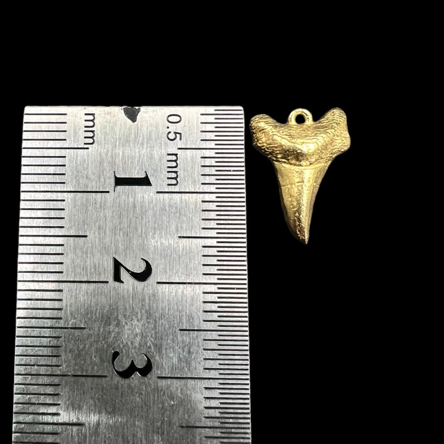 10 pcs brass charm shark teeth