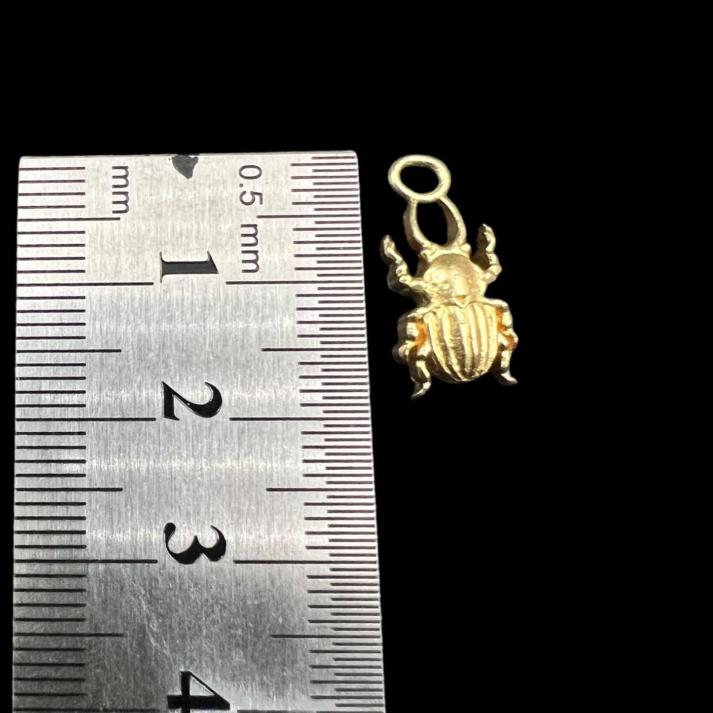 10 pcs brass charm bugs