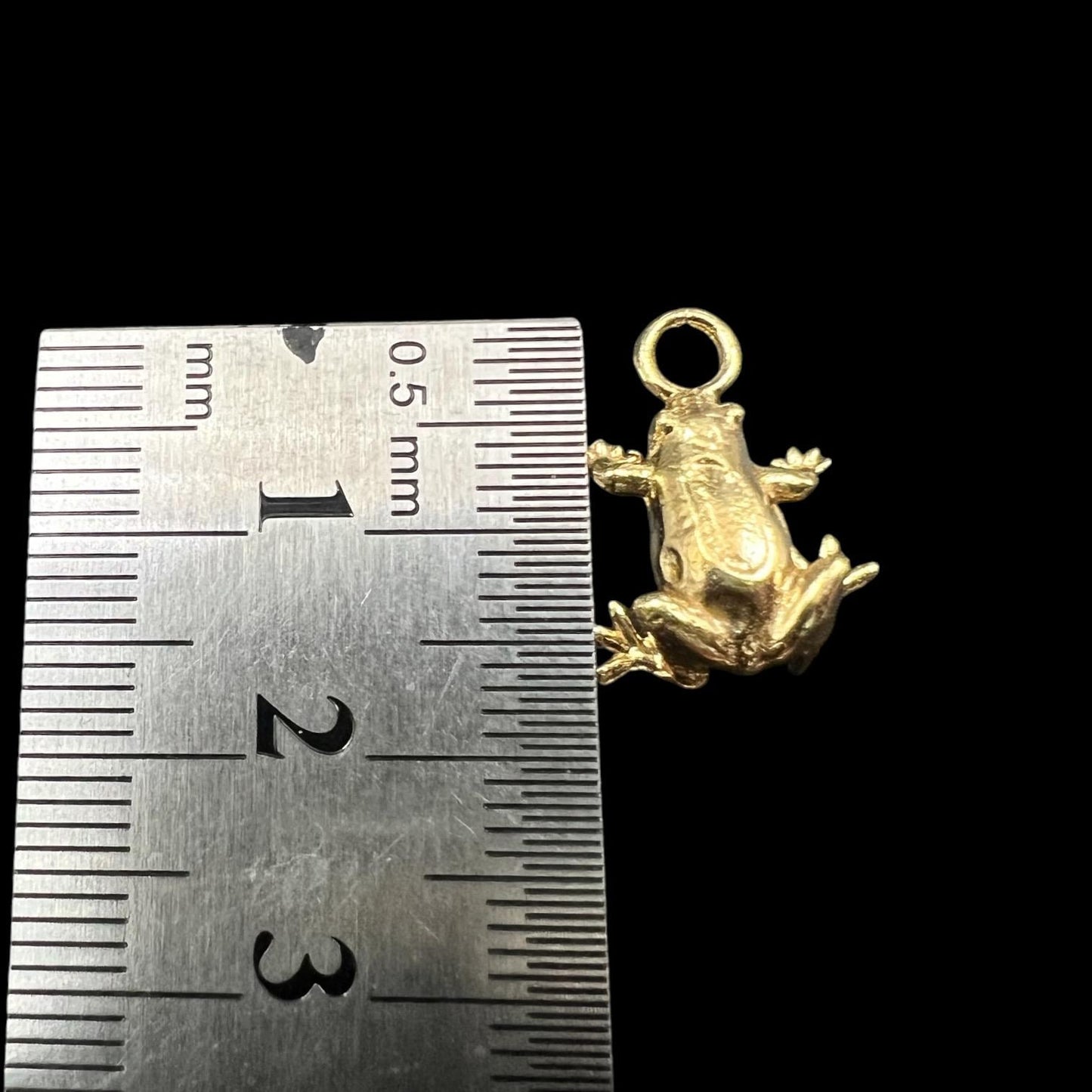 10 pcs brass charm stingray
